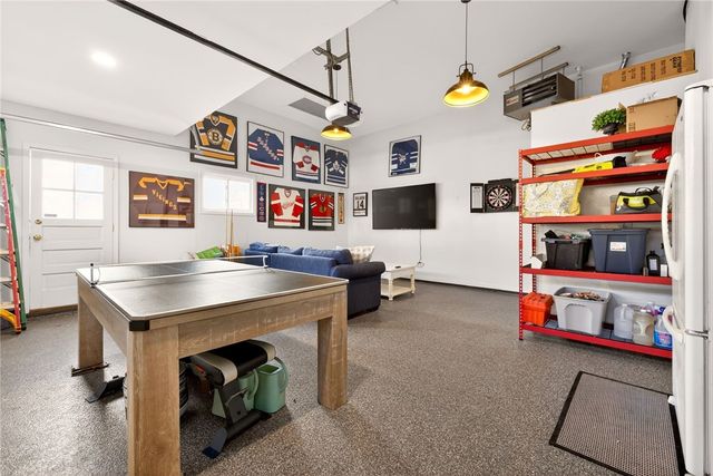 153 Selborne Chase, Perinton, NY 14450