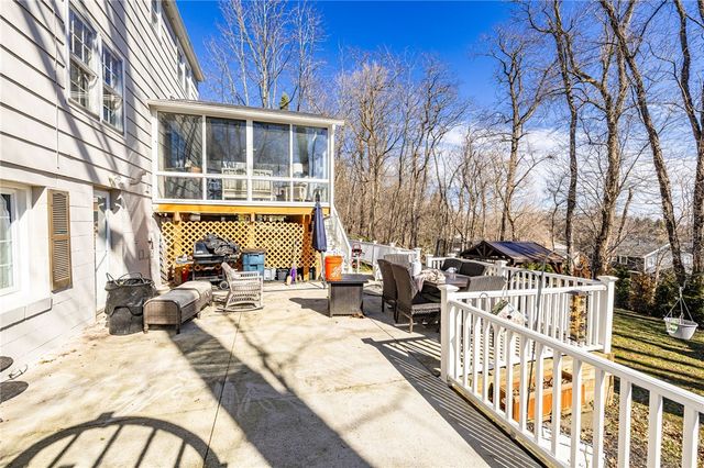 153 Selborne Chase, Perinton, NY 14450