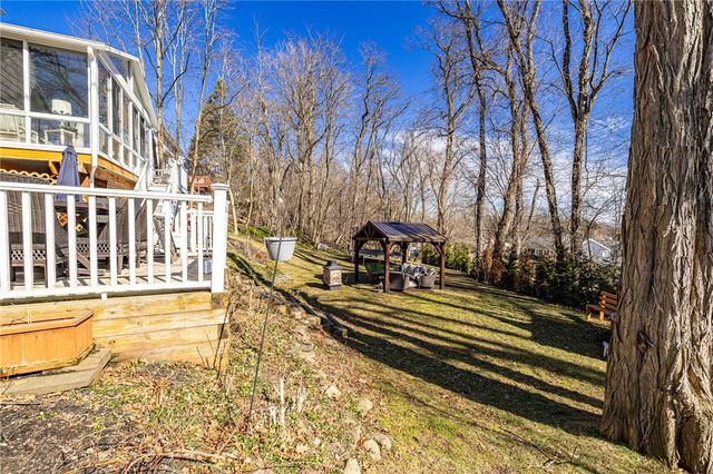 153 Selborne Chase, Perinton, NY 14450