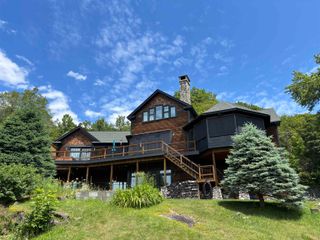 2346 Quechee Main Street, Hartford, VT 05059