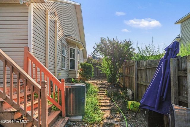 596 Colonial Hills Drive, Lillington, NC 27546