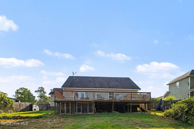 596 Colonial Hills Drive, Lillington, NC 27546