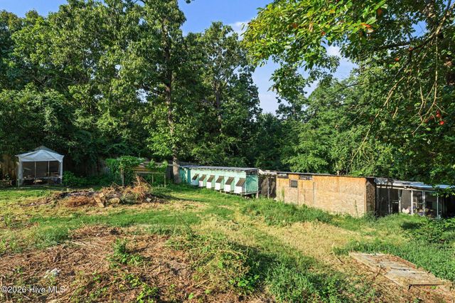 596 Colonial Hills Drive, Lillington, NC 27546