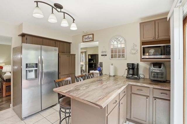 2232 Normandy Road, Schererville, IN 46375