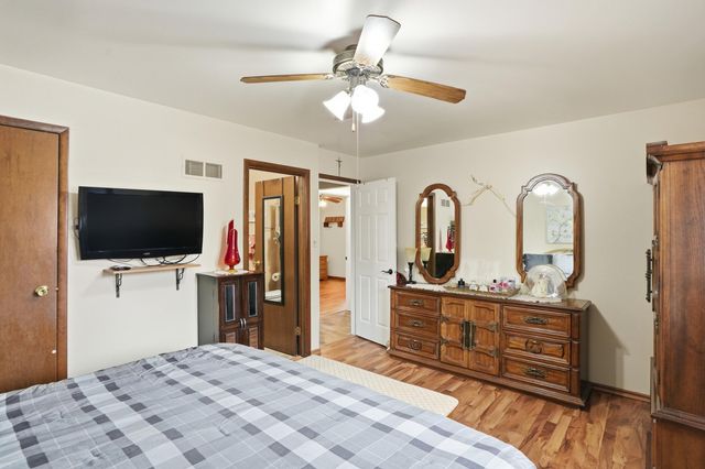 2232 Normandy Road, Schererville, IN 46375