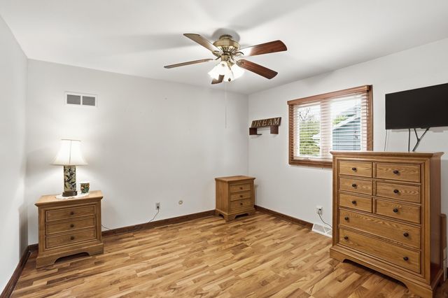 2232 Normandy Road, Schererville, IN 46375