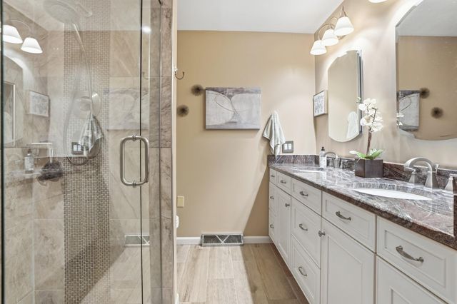 2232 Normandy Road, Schererville, IN 46375