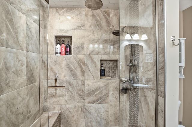 2232 Normandy Road, Schererville, IN 46375