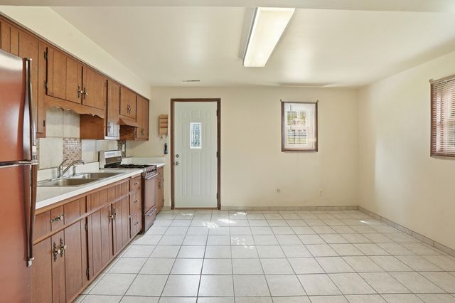 2232 Normandy Road, Schererville, IN 46375