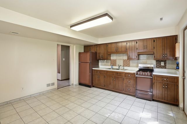 2232 Normandy Road, Schererville, IN 46375