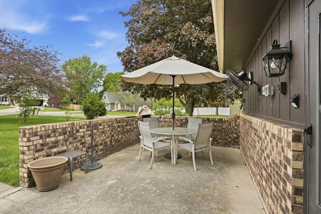 2232 Normandy Road, Schererville, IN 46375