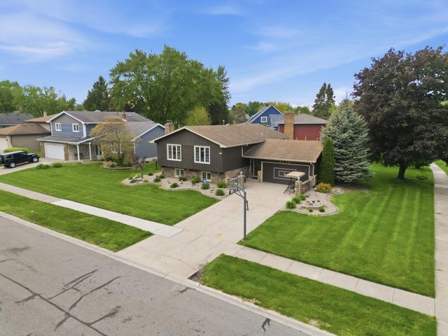 2232 Normandy Road, Schererville, IN 46375