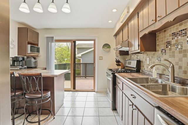 2232 Normandy Road, Schererville, IN 46375