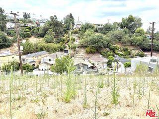 3777 Mercury Avenue, Santa Barbara, CA 90031