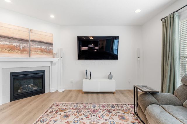6452 Rockhold Drive, Westerville, OH 43081