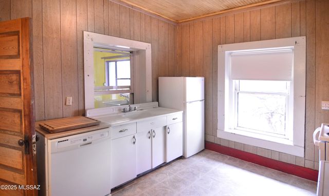 275 Duquesne Avenue, Patagonia, AZ 85624