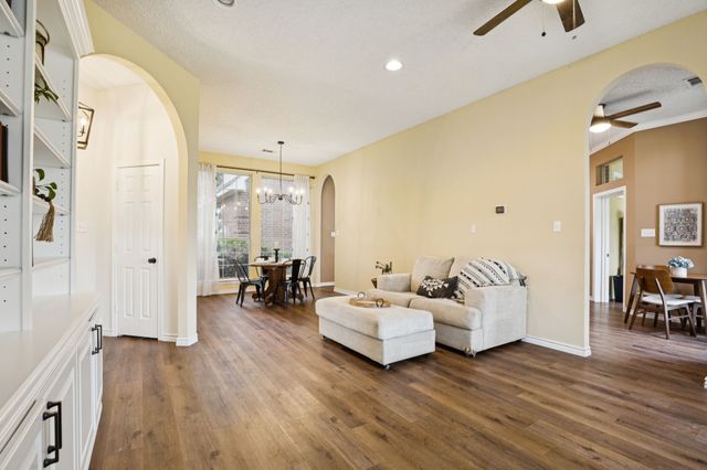 13768 Stirrup Court, Forney, TX 75126