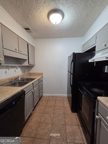 146 Plantation Circle, Clarkston, GA 30021
