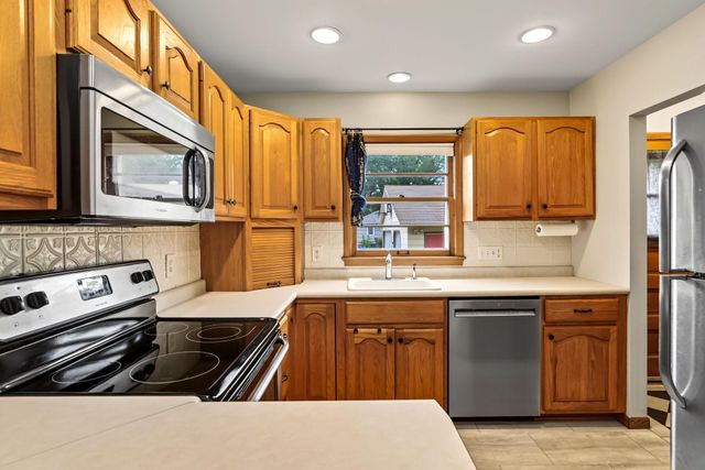 6844 Queen Avenue S, Richfield, MN 55423