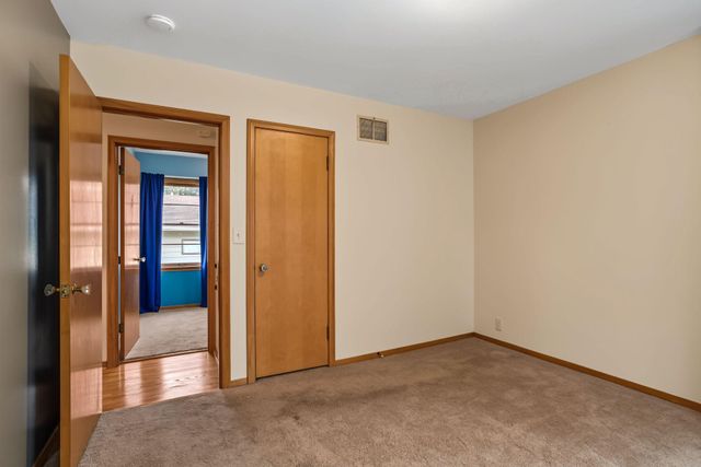 6844 Queen Avenue S, Richfield, MN 55423