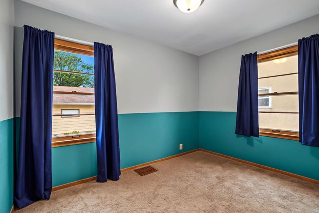 6844 Queen Avenue S, Richfield, MN 55423