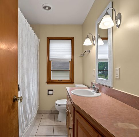 6844 Queen Avenue S, Richfield, MN 55423