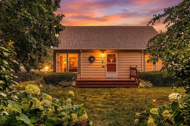 6844 Queen Avenue S, Richfield, MN 55423