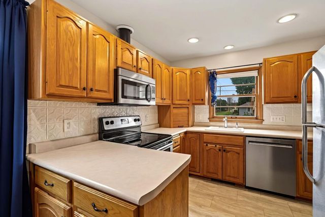 6844 Queen Avenue S, Richfield, MN 55423