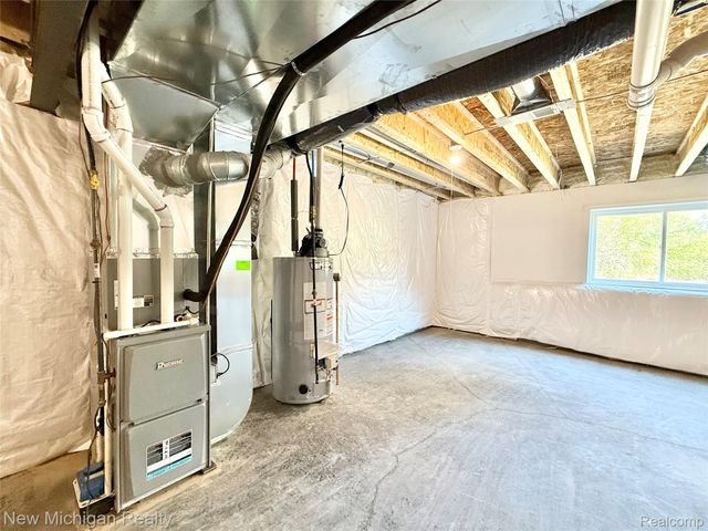 7056 Cambridge Drive, Flushing Charter Township, MI 48433