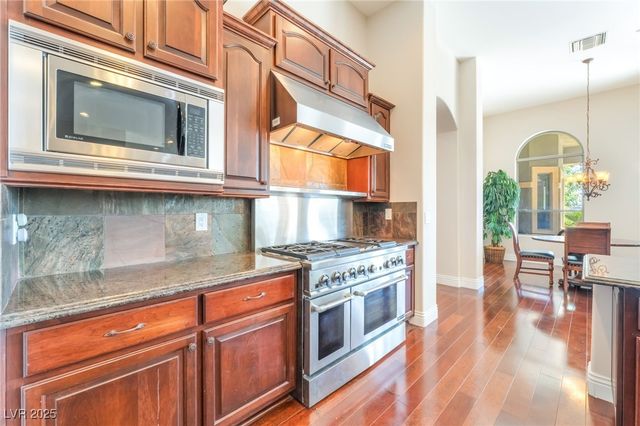 2266 Driftwood Tide Avenue, Henderson, NV 89052