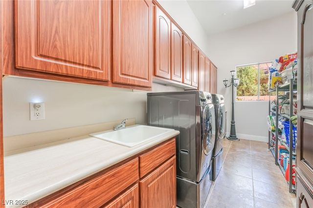 2266 Driftwood Tide Avenue, Henderson, NV 89052