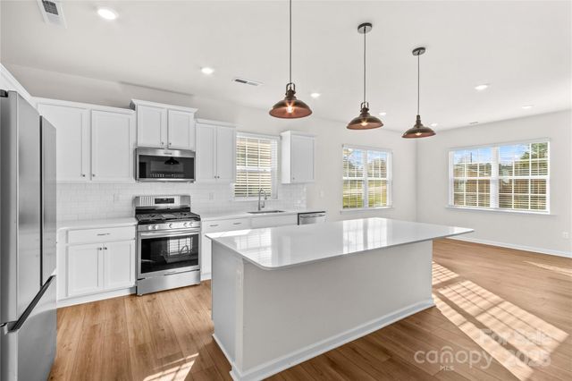 206 White Apple Way, Statesville, NC 28625