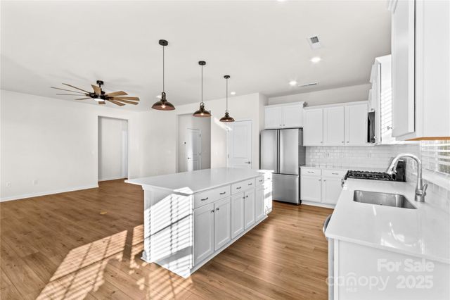 206 White Apple Way, Statesville, NC 28625