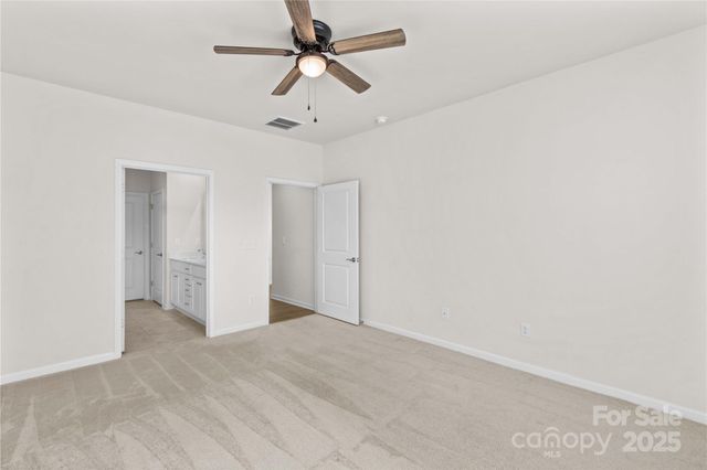 206 White Apple Way, Statesville, NC 28625