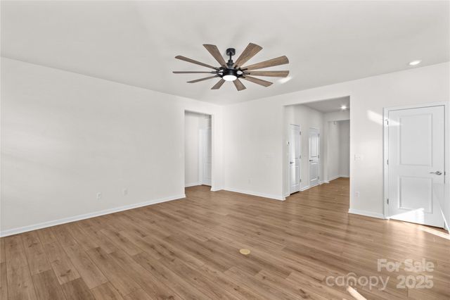 206 White Apple Way, Statesville, NC 28625