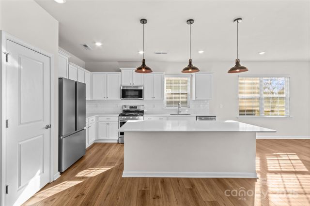 206 White Apple Way, Statesville, NC 28625