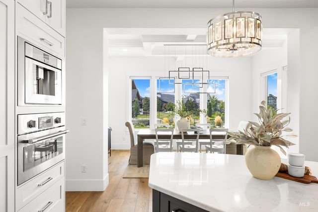 2379 S Mallard Wing Way, Eagle, ID 83616