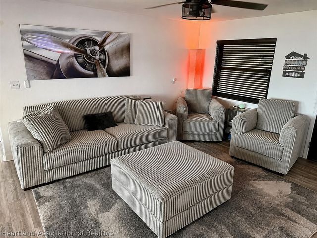 1806 Lake Clay Drive, Lake Placid, FL 33852