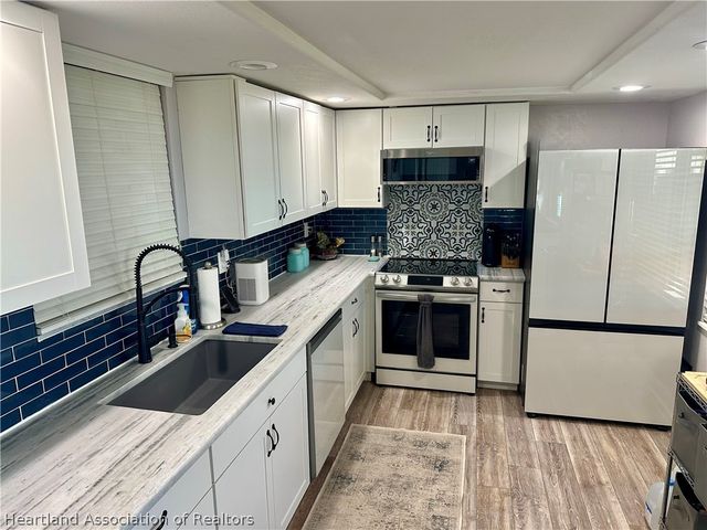 1806 Lake Clay Drive, Lake Placid, FL 33852
