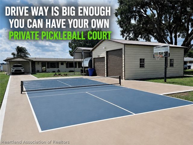 1806 Lake Clay Drive, Lake Placid, FL 33852