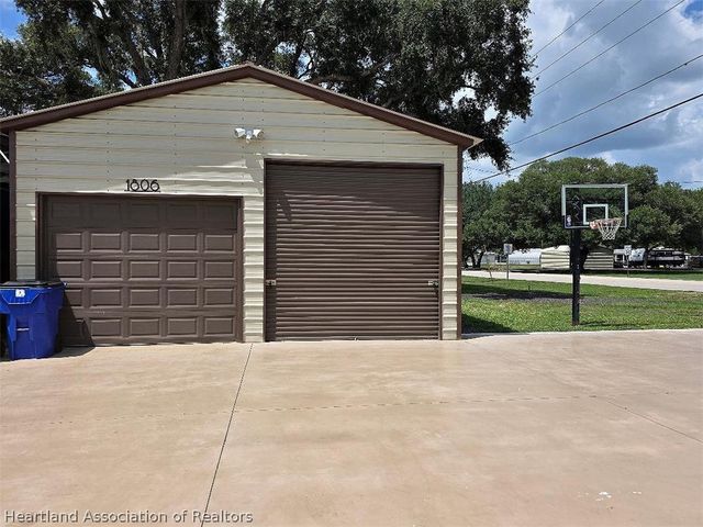 1806 Lake Clay Drive, Lake Placid, FL 33852