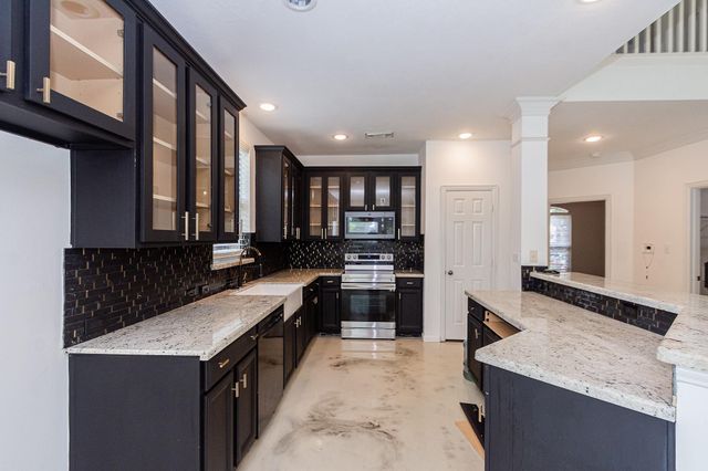 2403 Old River Lane, Richmond, TX 77406