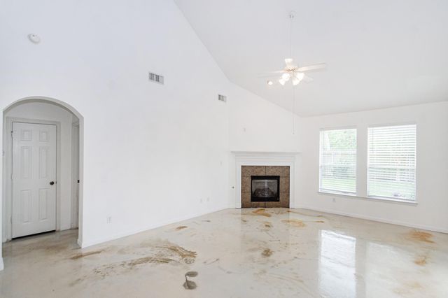 2403 Old River Lane, Richmond, TX 77406