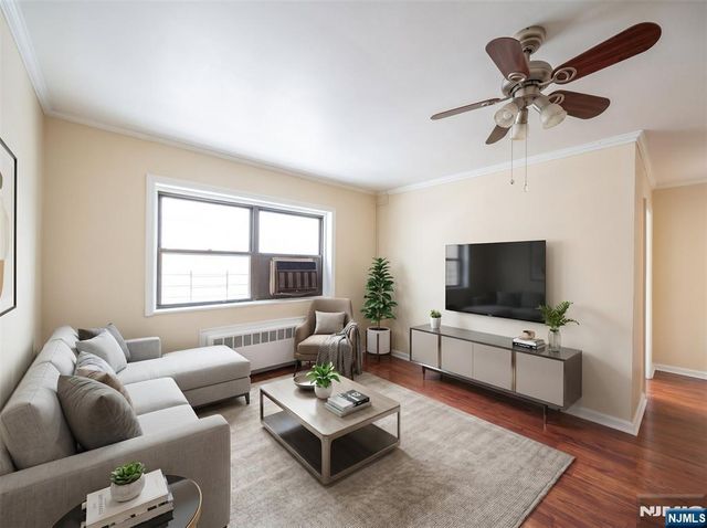 420 Fairview Avenue 1F, Fort Lee, NJ 07024