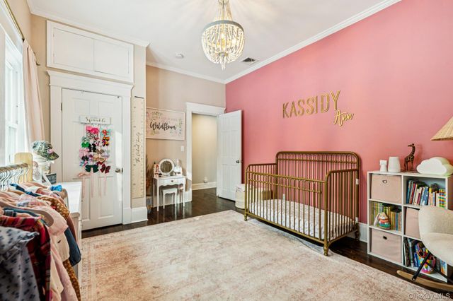 2 Oak Street, Smithtown, NY 11787