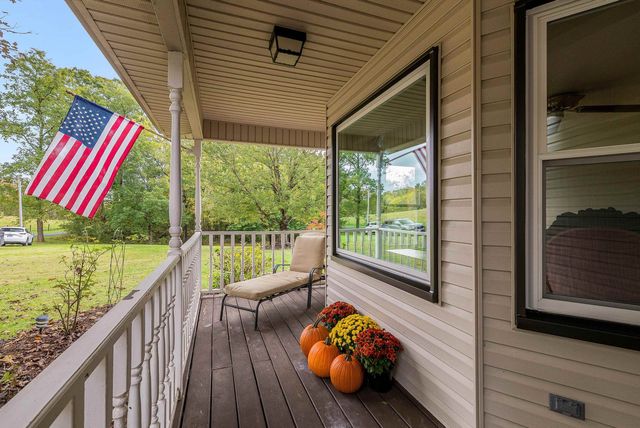 598 BROADHEAD SCHOOL RD, Greenville, VA 24440