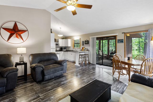 26376 Burr Oak Lane, Golden, MO 65658