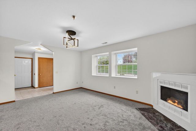 390 Dustin DRIVE, Brookfield, WI 53045