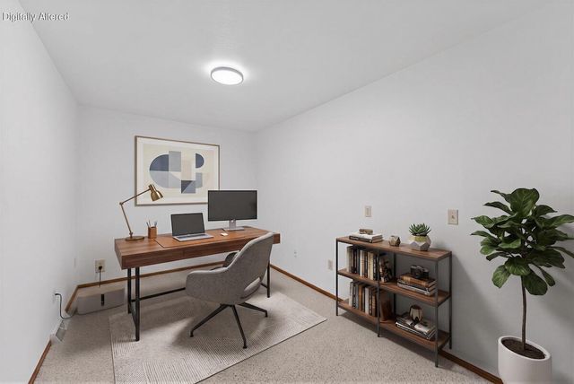 390 Dustin DRIVE, Brookfield, WI 53045