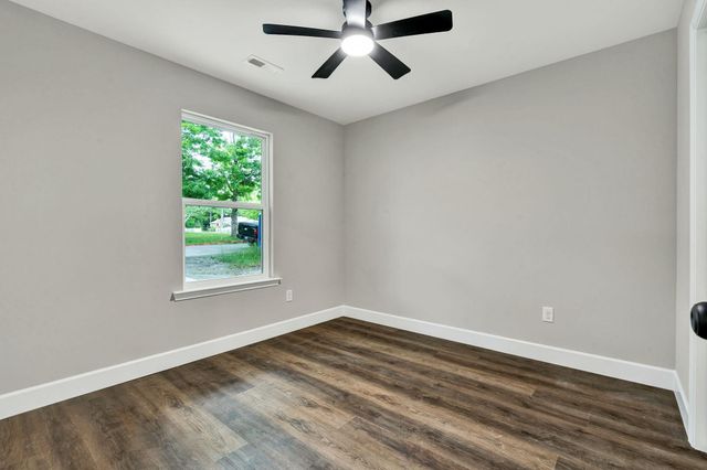 22 Ingleside Avenue, Englewood, TN 37329